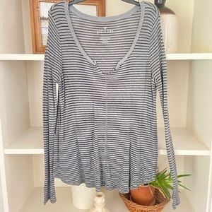 American Eagle Soft & Sexy Long Sleeve